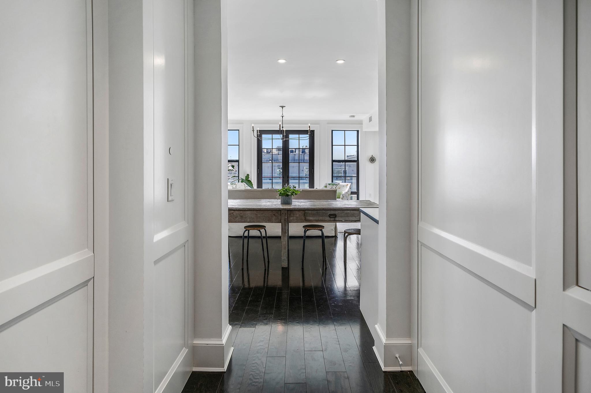 1011 M St NW #902