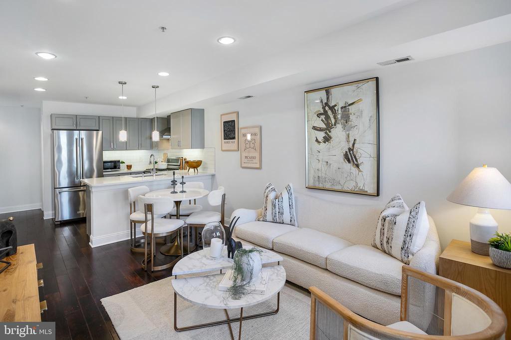 1433 K St SE #202