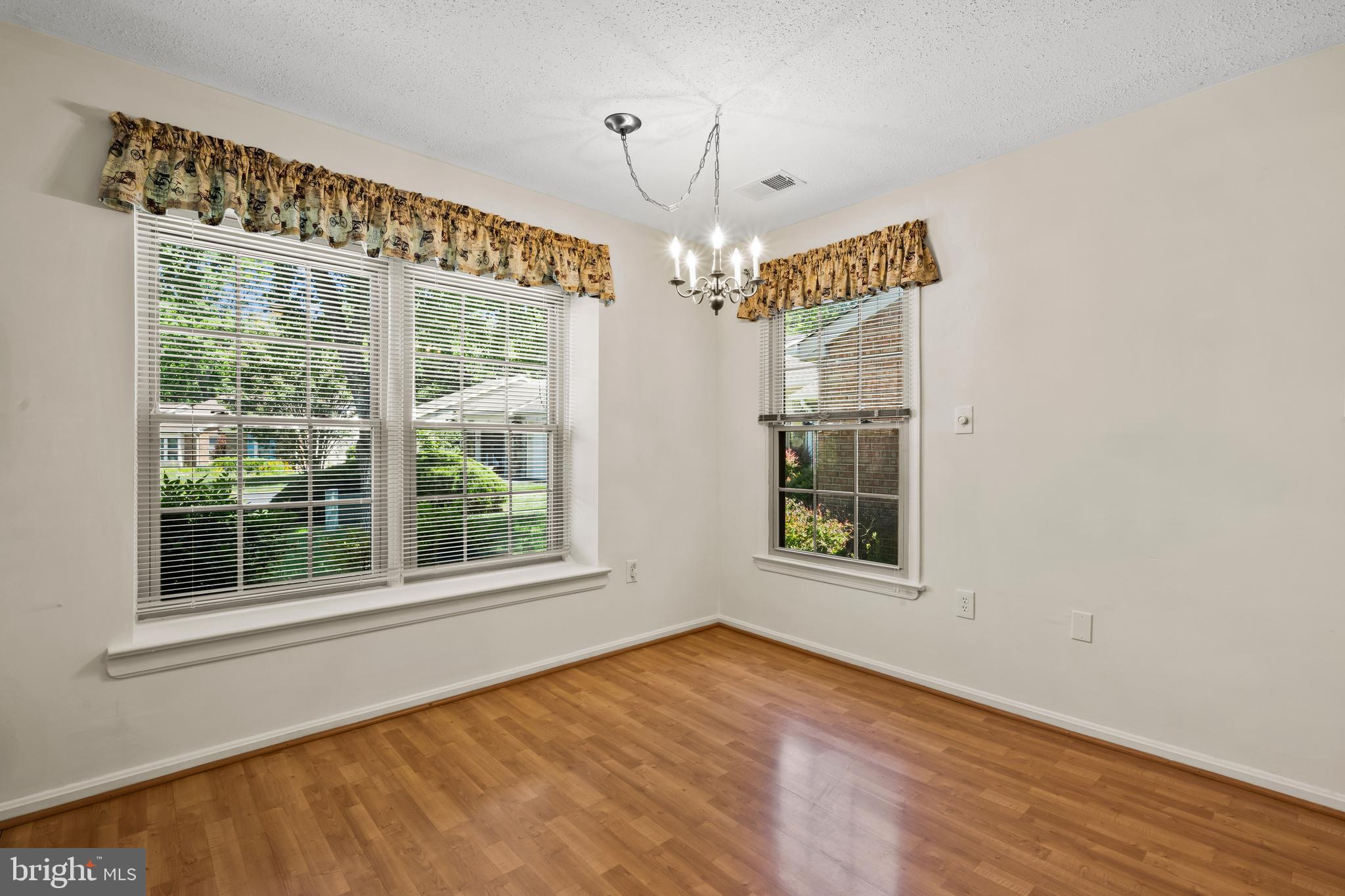 2516 North Haven Cv