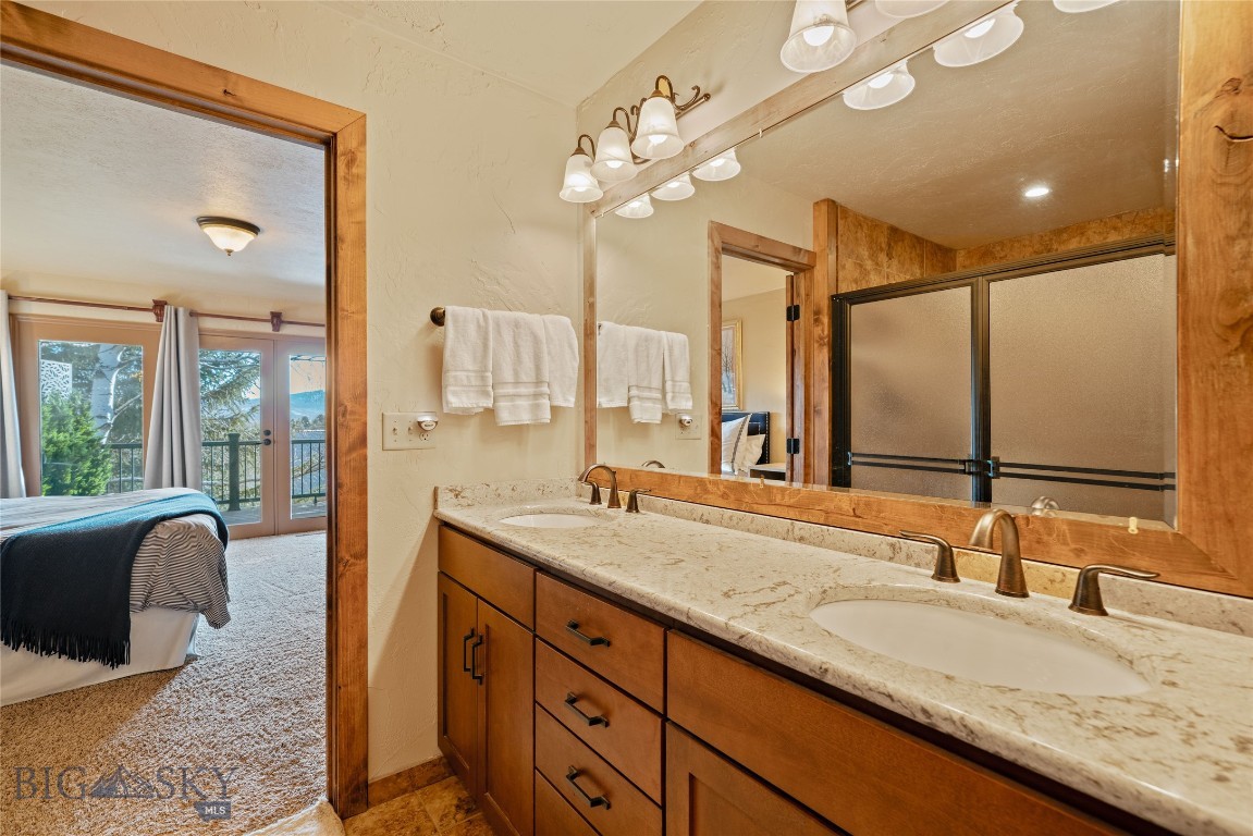1757 Highland Boulevard 14
