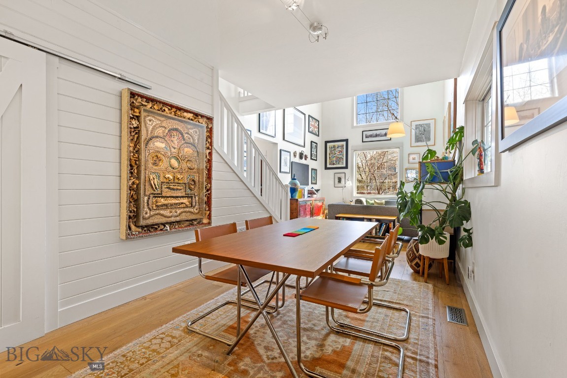 803 N 15th Avenue