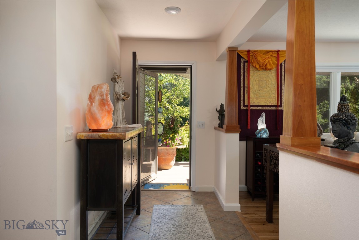 78 Hitching Post Road