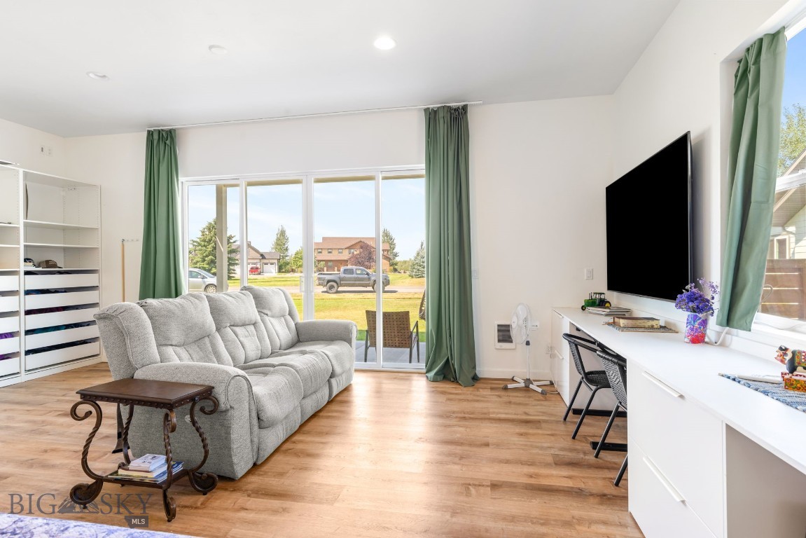 286 Circle F Trail
