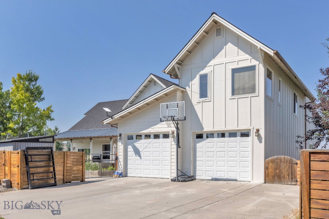 286 Circle F Trail