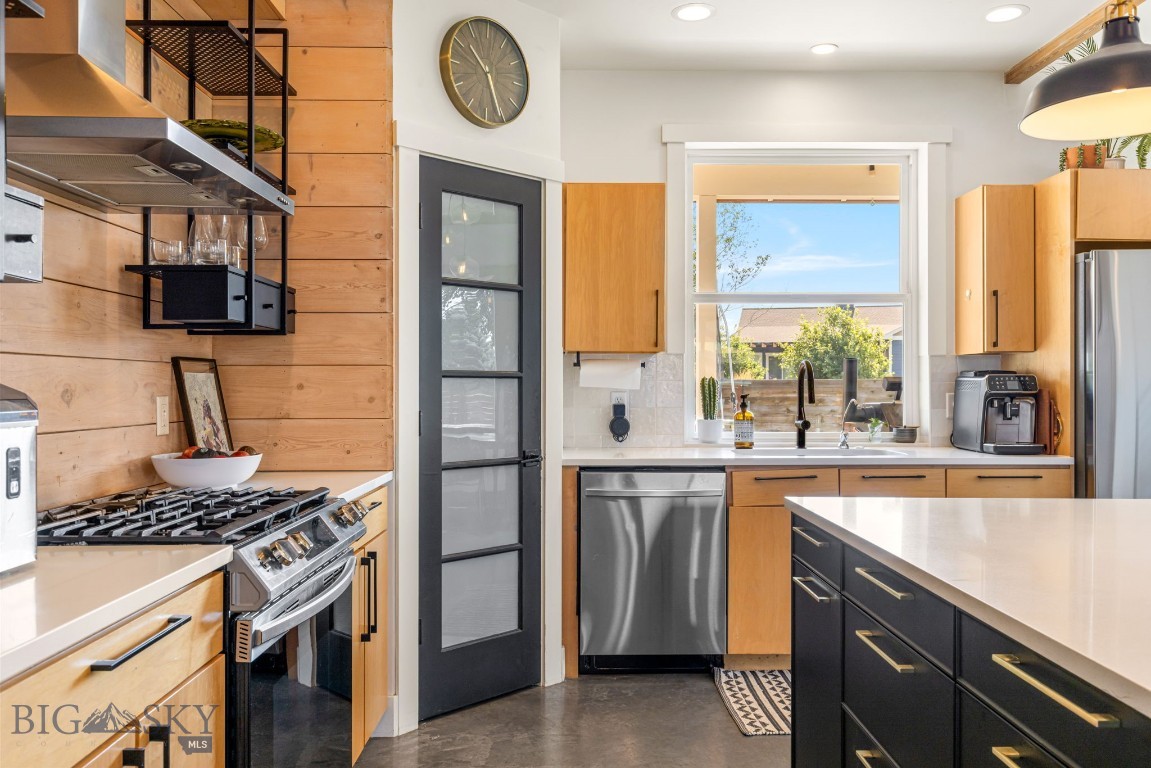 286 Circle F Trail