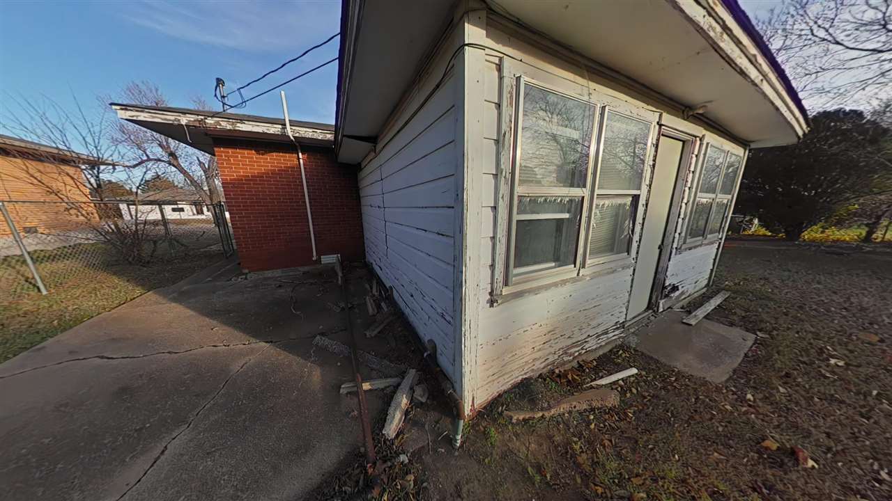 1630 NW 27th St