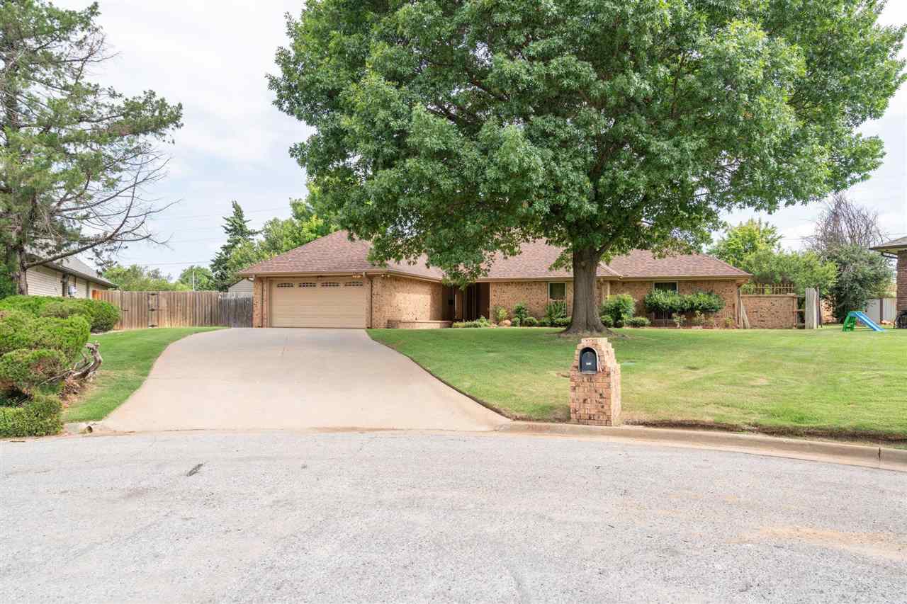 2813 NE Shelter Creek Dr