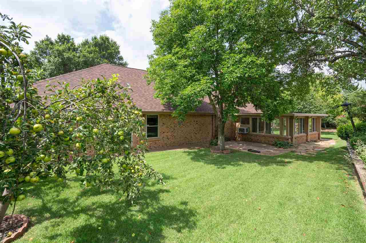2813 NE Shelter Creek Dr