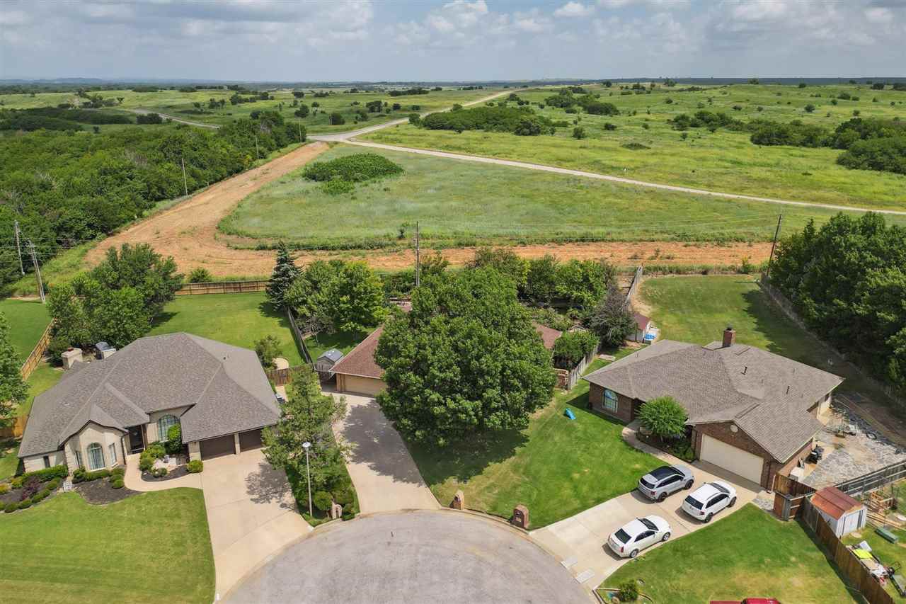 2813 NE Shelter Creek Dr