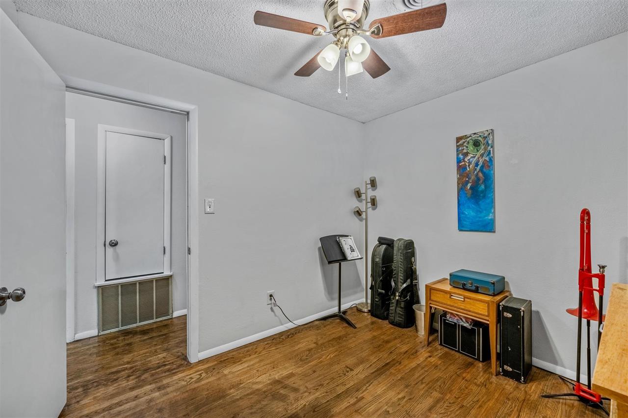 835 NW 58th St