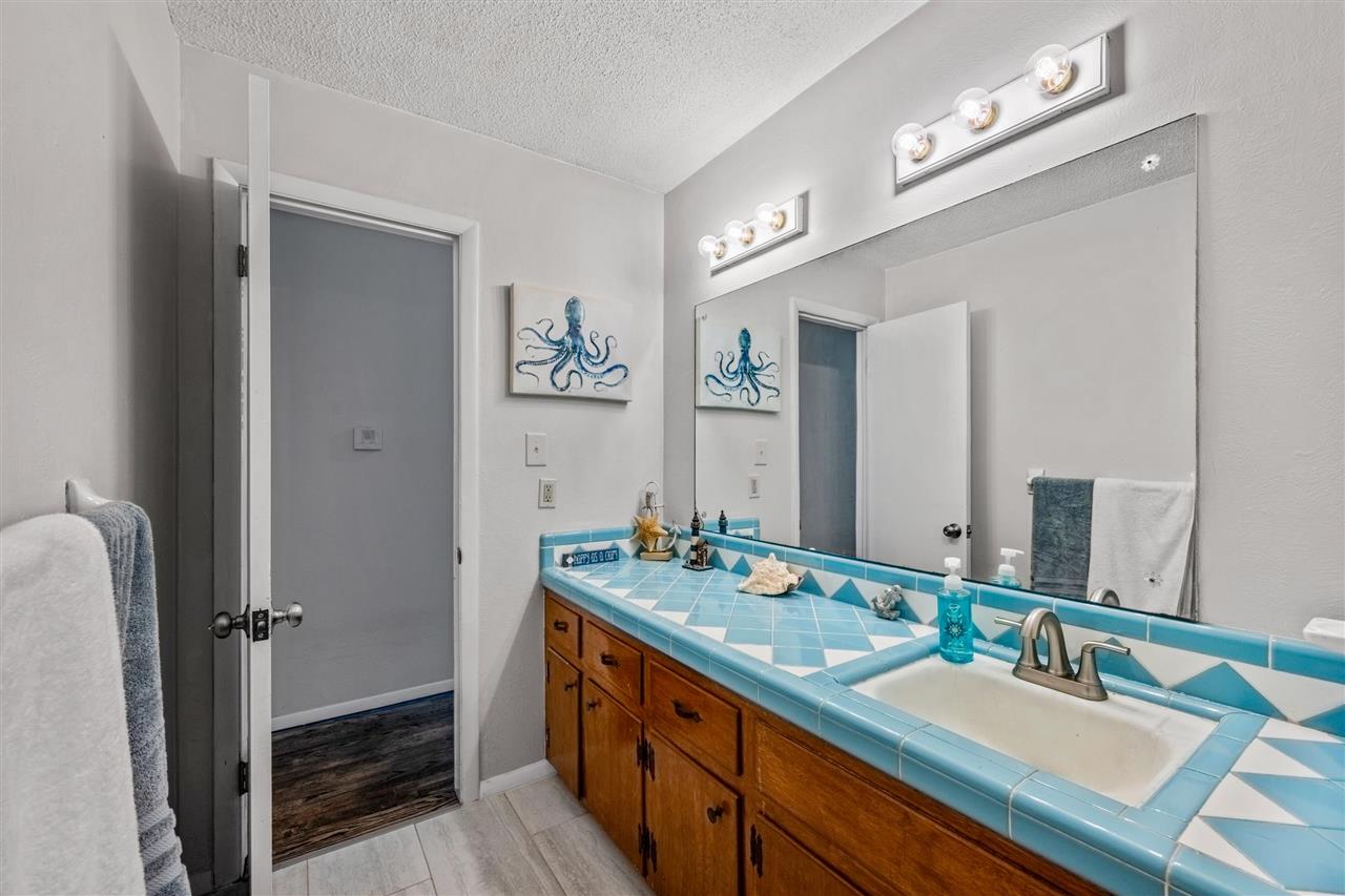 835 NW 58th St