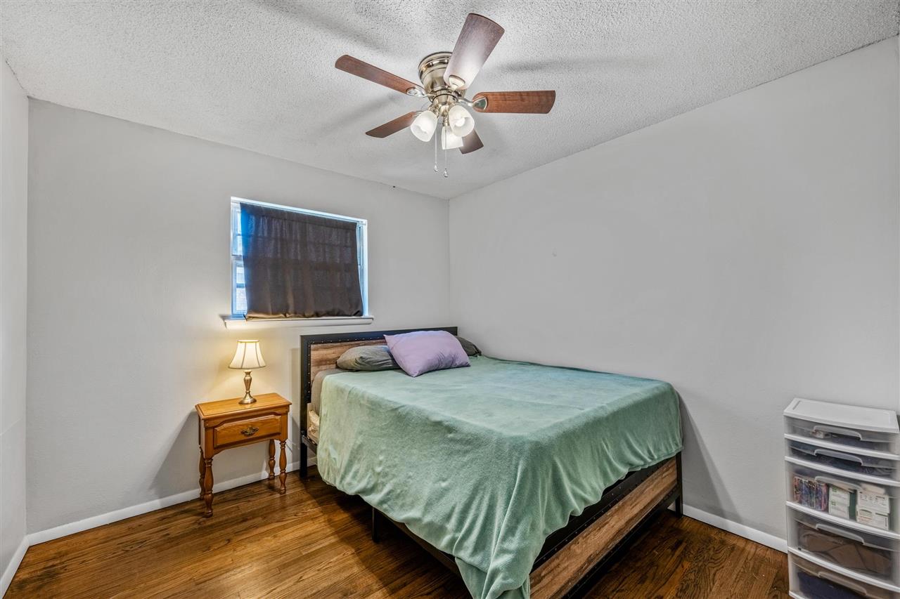 835 NW 58th St
