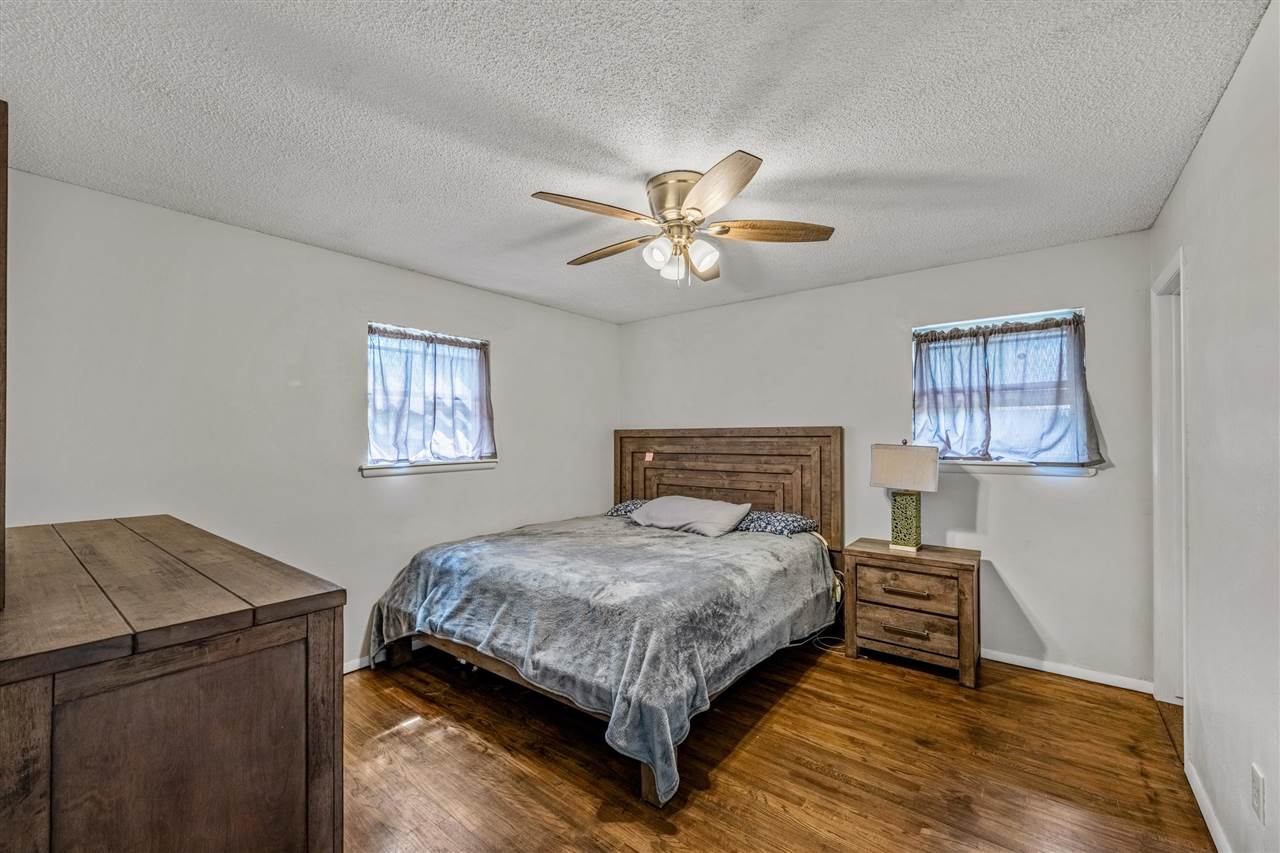 835 NW 58th St