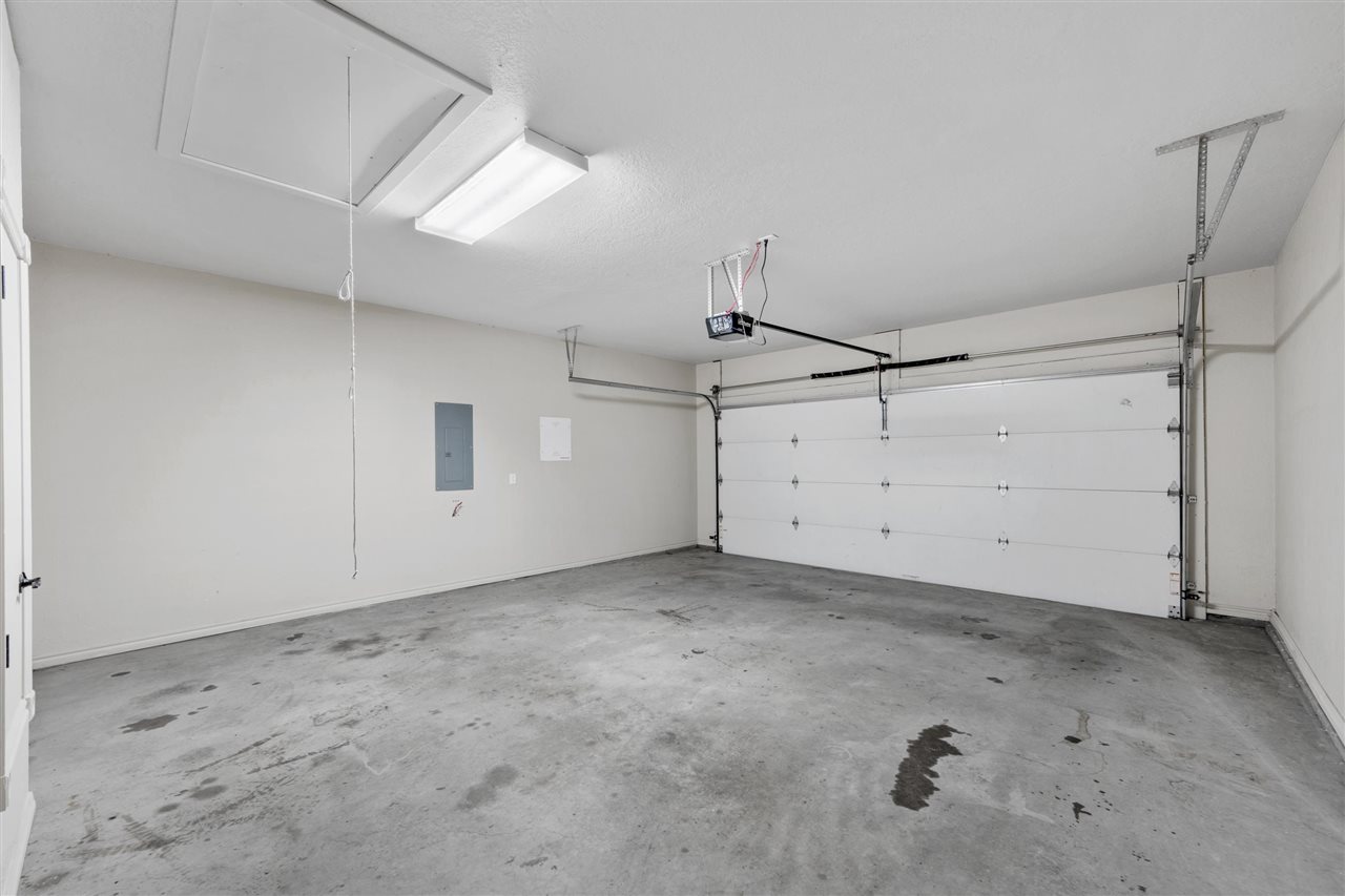 1604 NE 36th Street