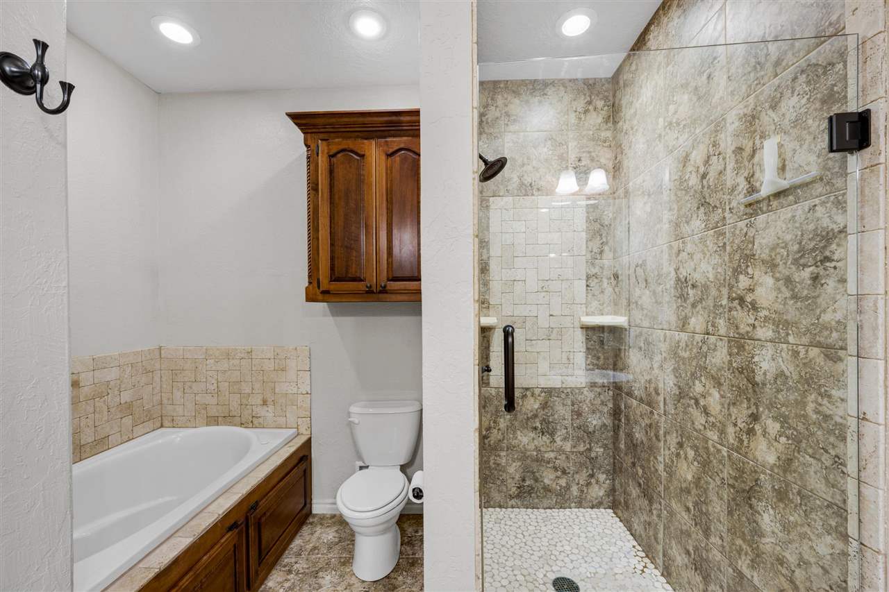 1604 NE 36th Street