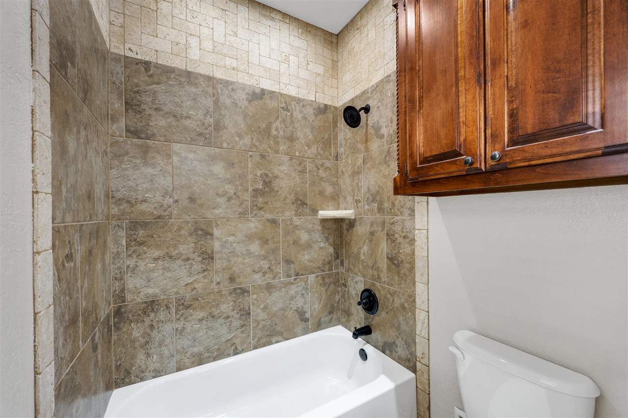 1604 NE 36th Street
