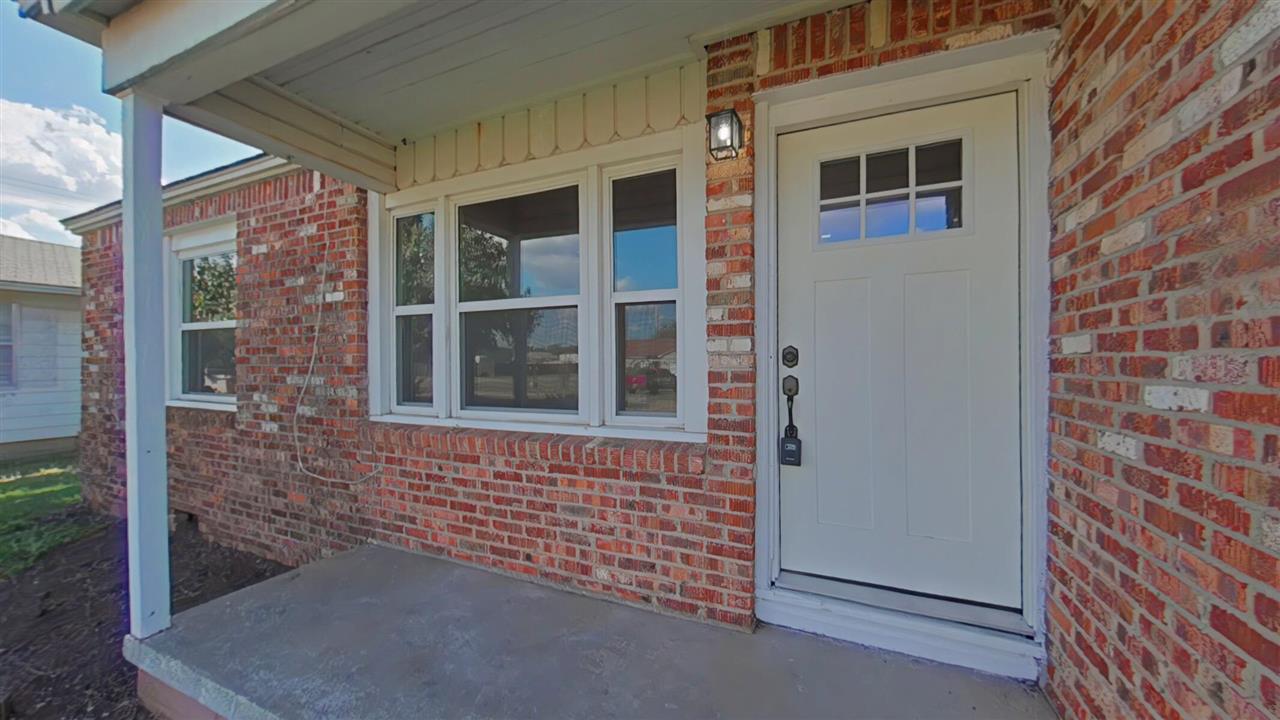103 N C Street