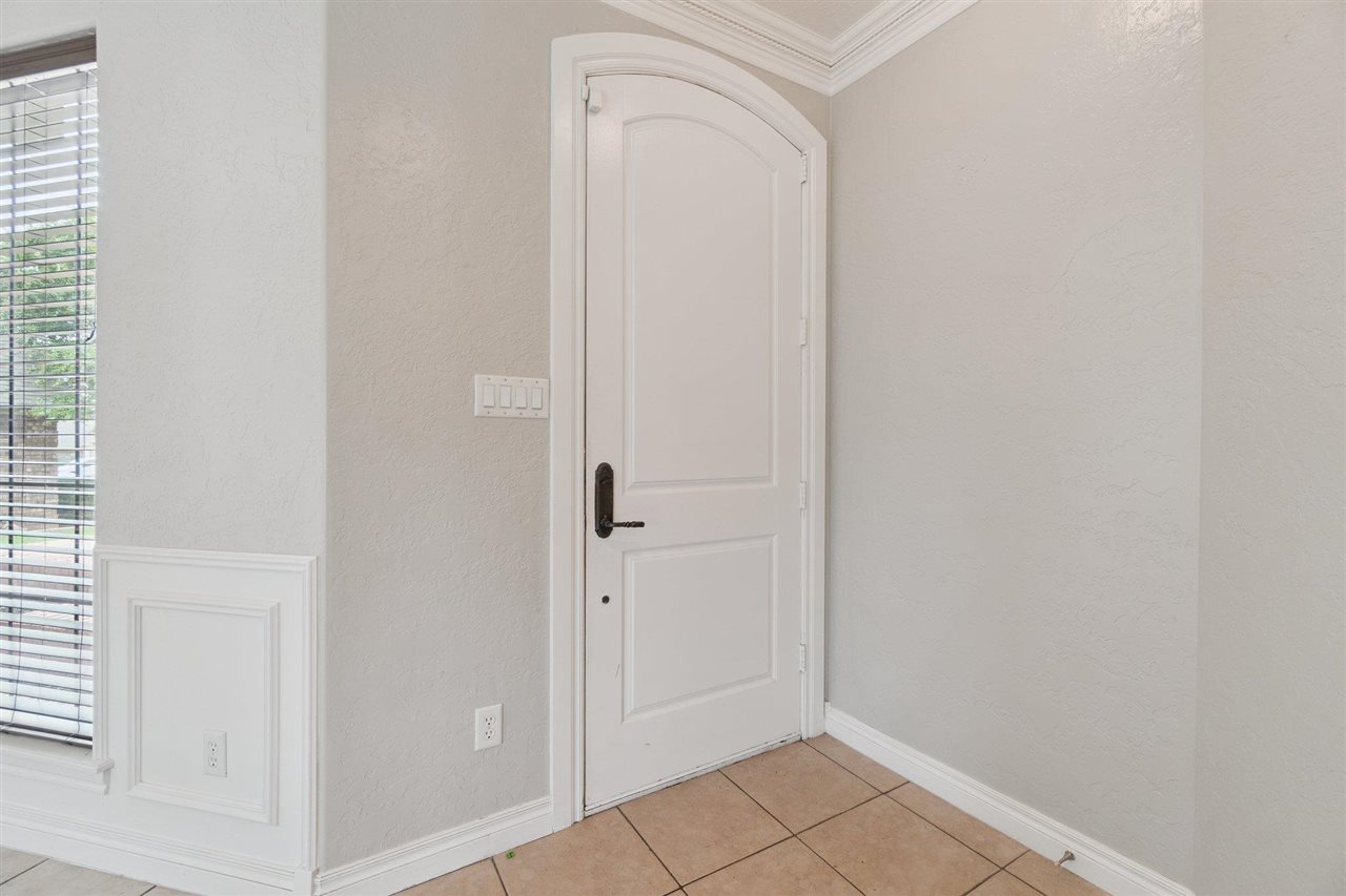 419 NW 76th St