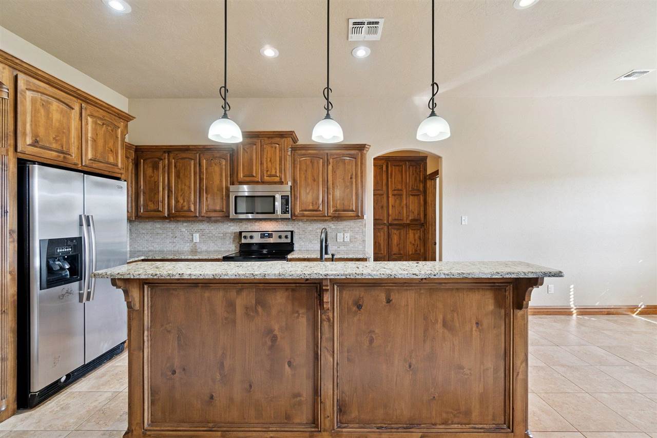 1408 Limestone, Elgin