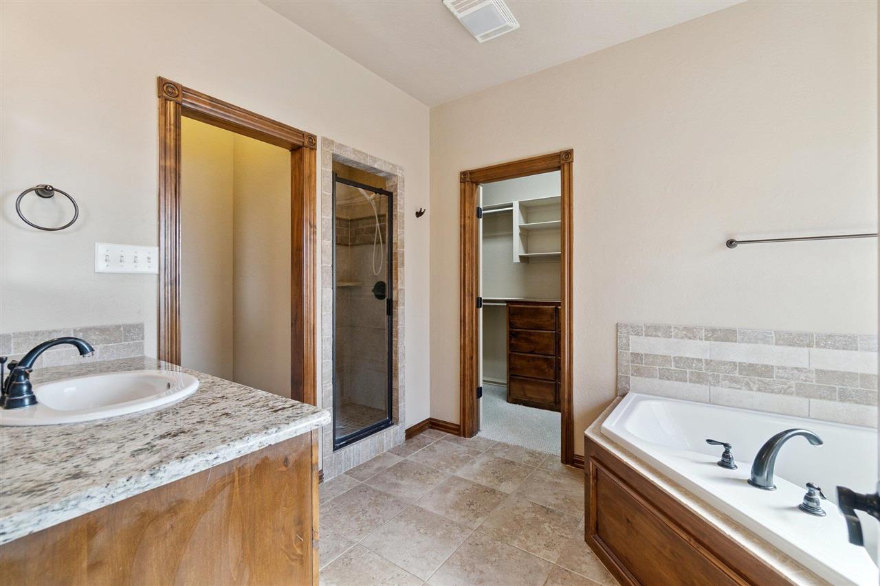 1408 Limestone, Elgin