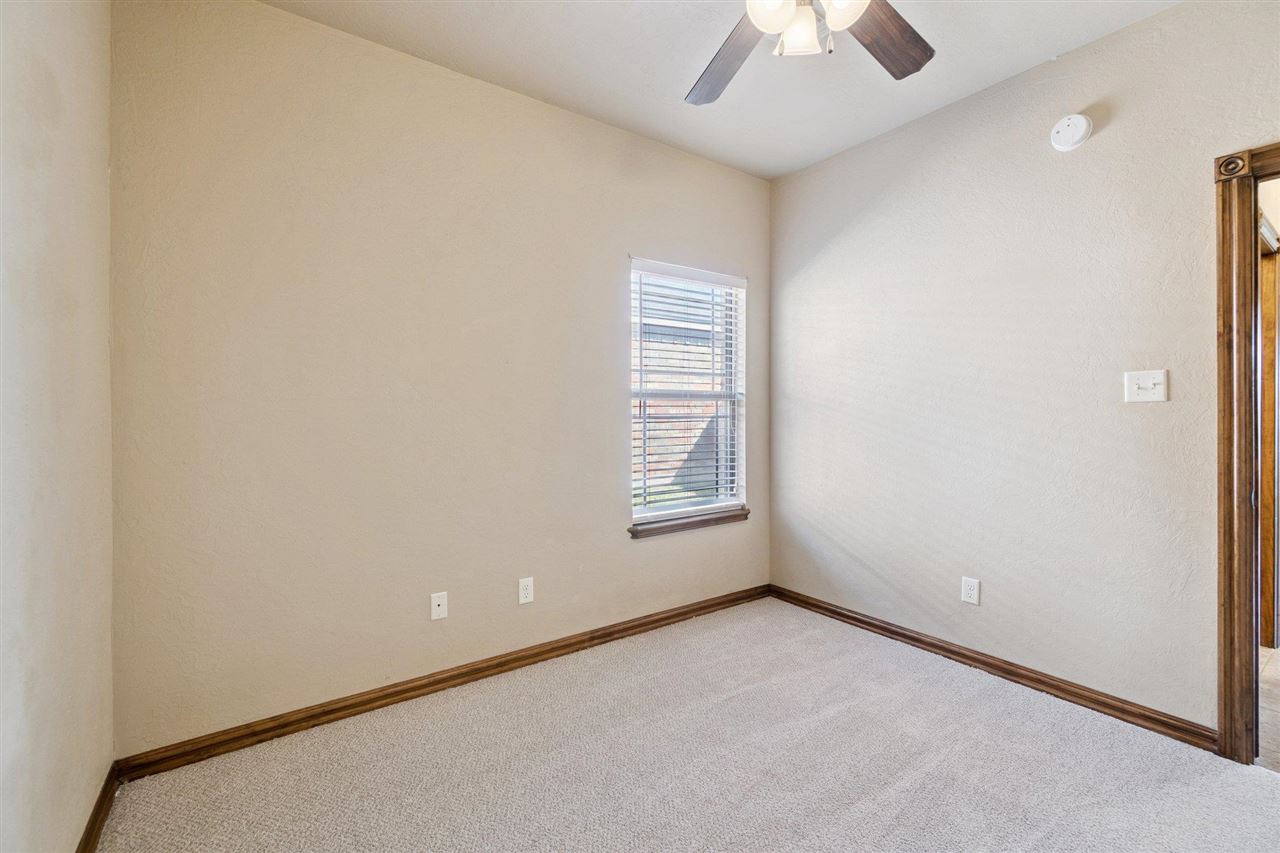 1408 Limestone, Elgin
