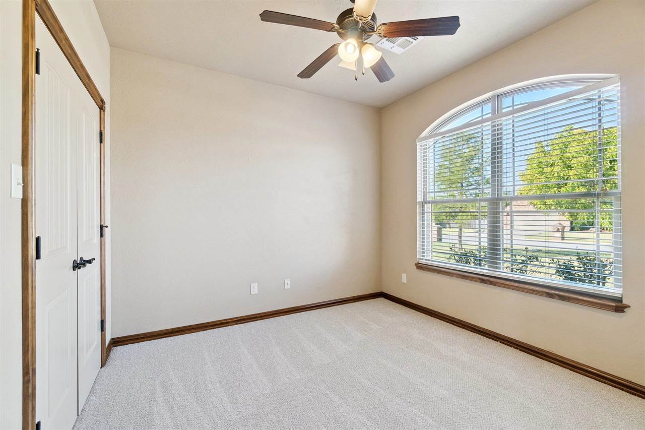 1408 Limestone, Elgin