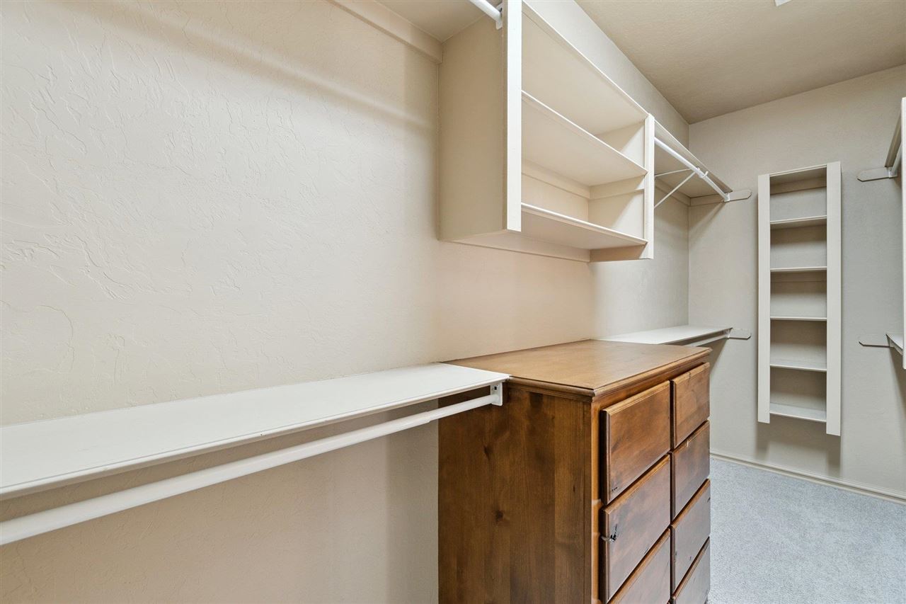 1408 Limestone, Elgin