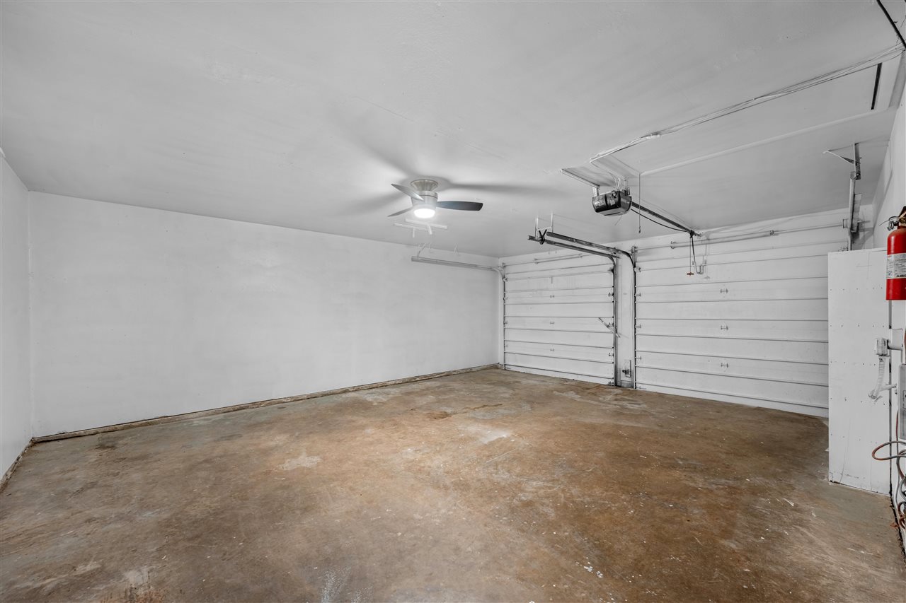 5624 NW Eisenhower Dr