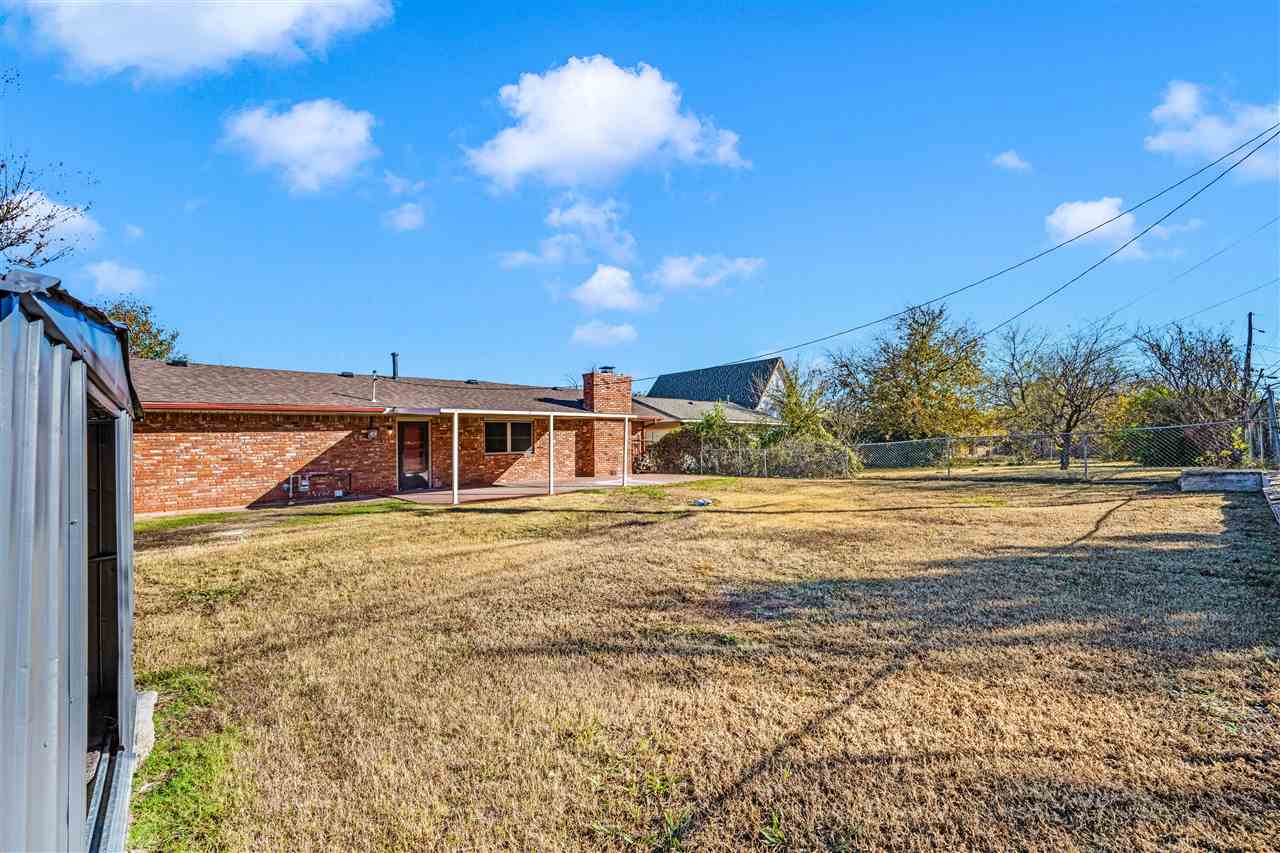 5624 NW Eisenhower Dr