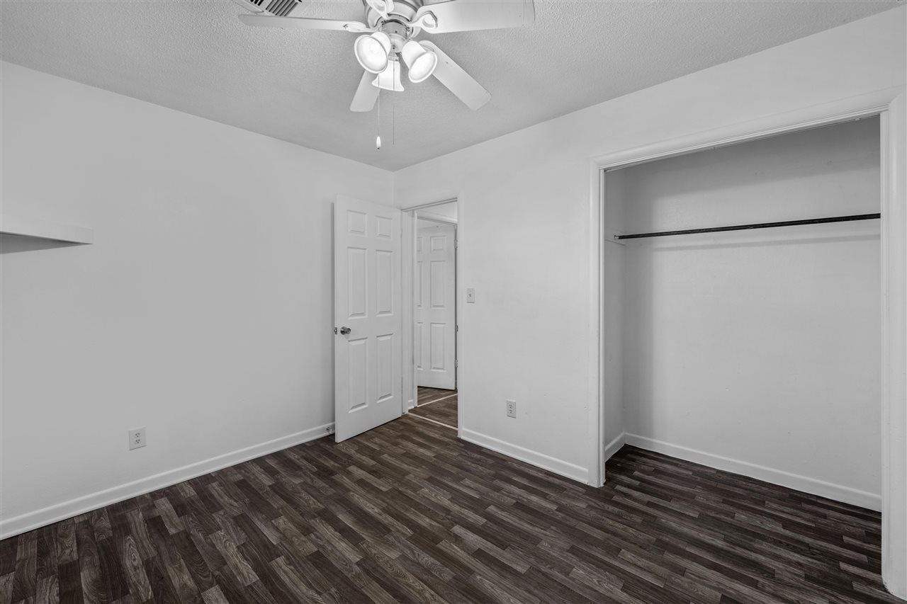 5624 NW Eisenhower Dr