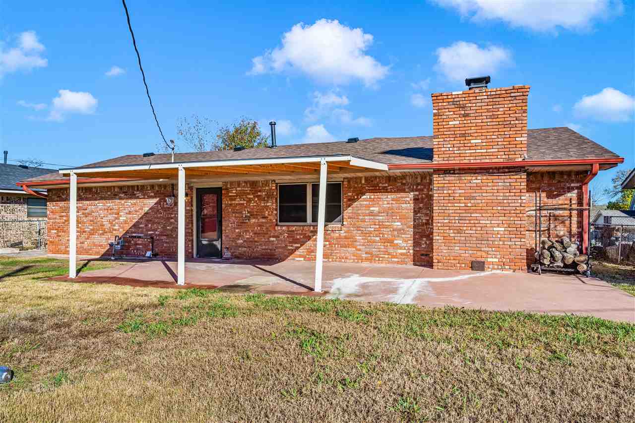 5624 NW Eisenhower Dr