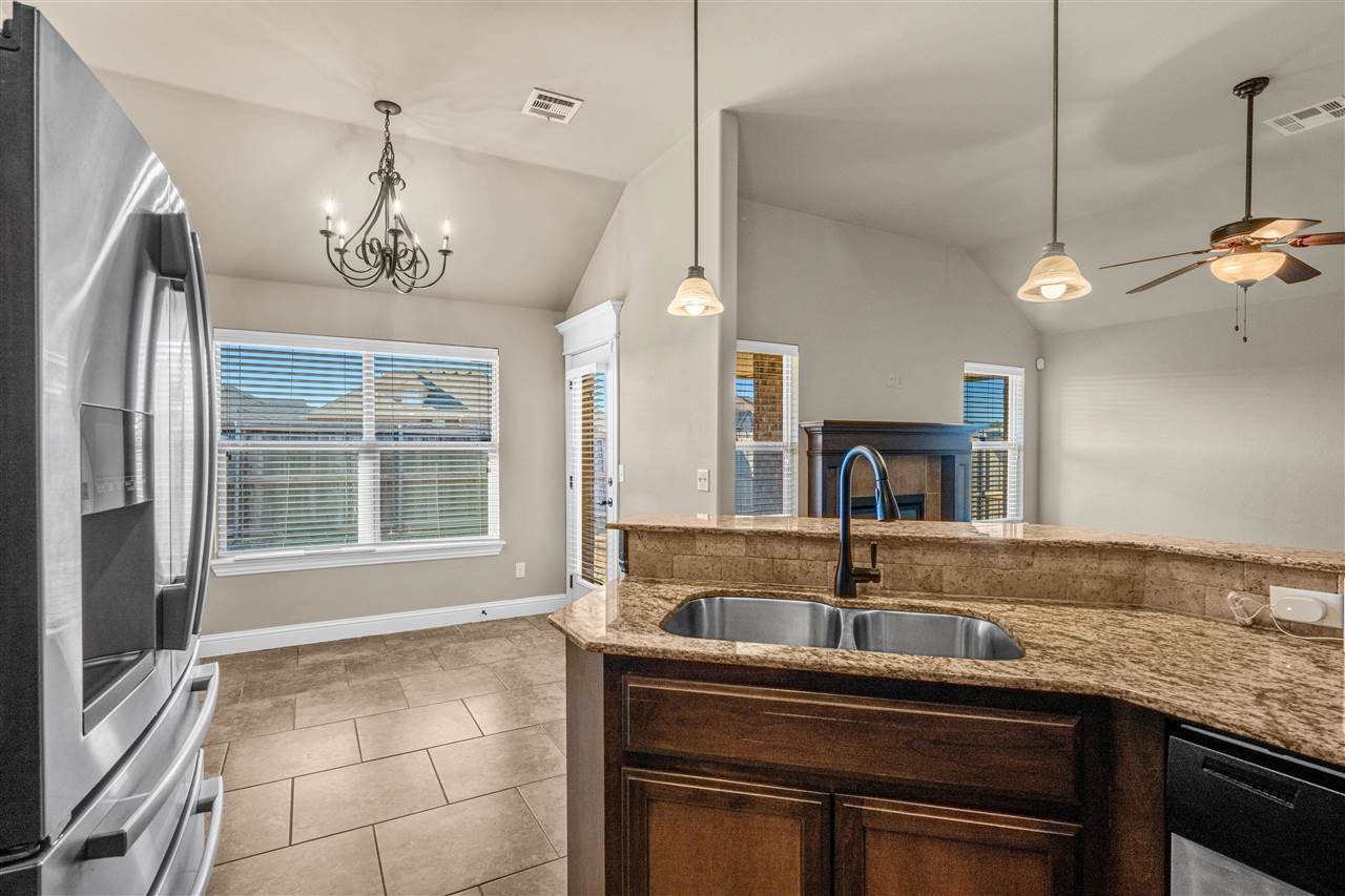 2411 SW Edinburough Dr