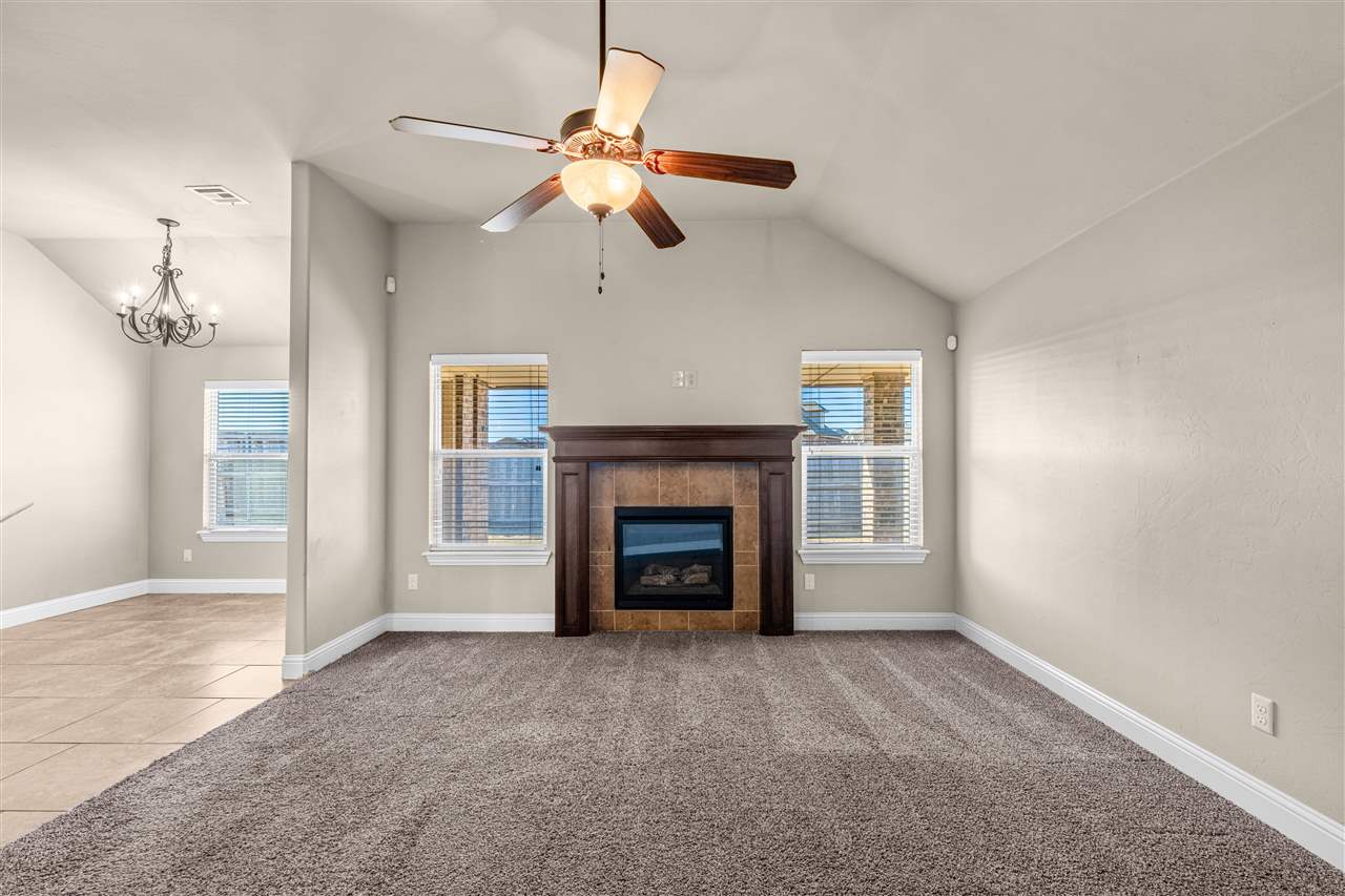 2411 SW Edinburough Dr