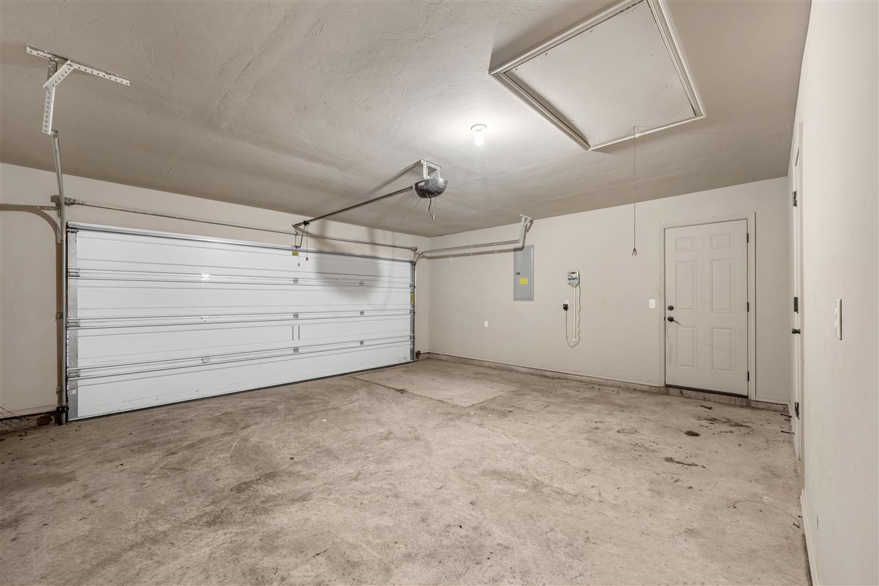 2411 SW Edinburough Dr