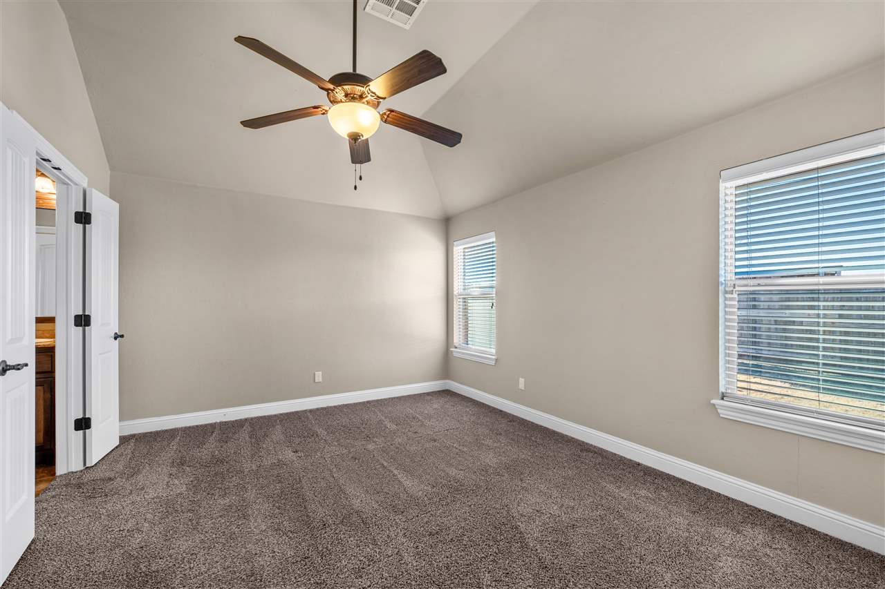 2411 SW Edinburough Dr