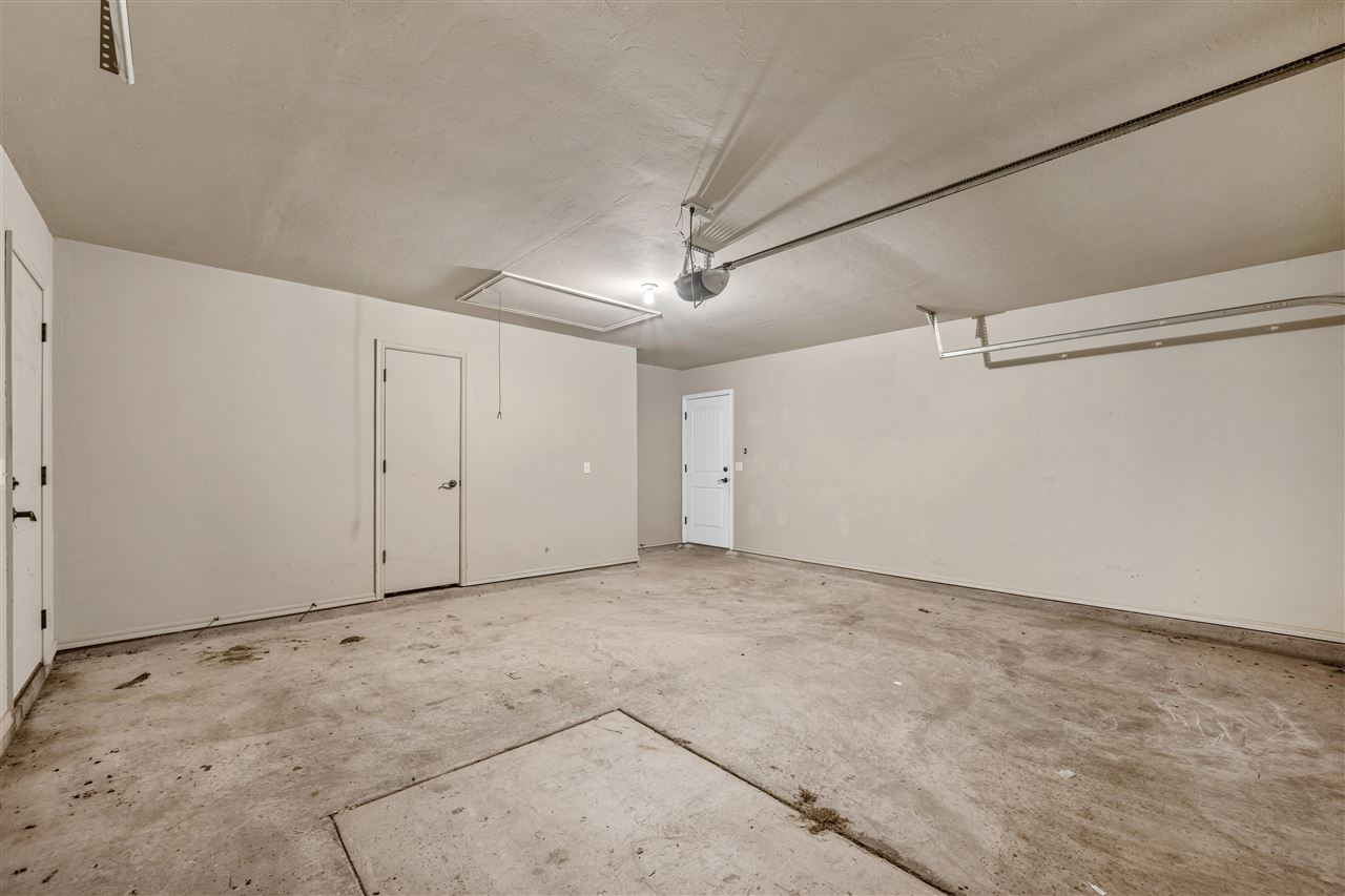 2411 SW Edinburough Dr