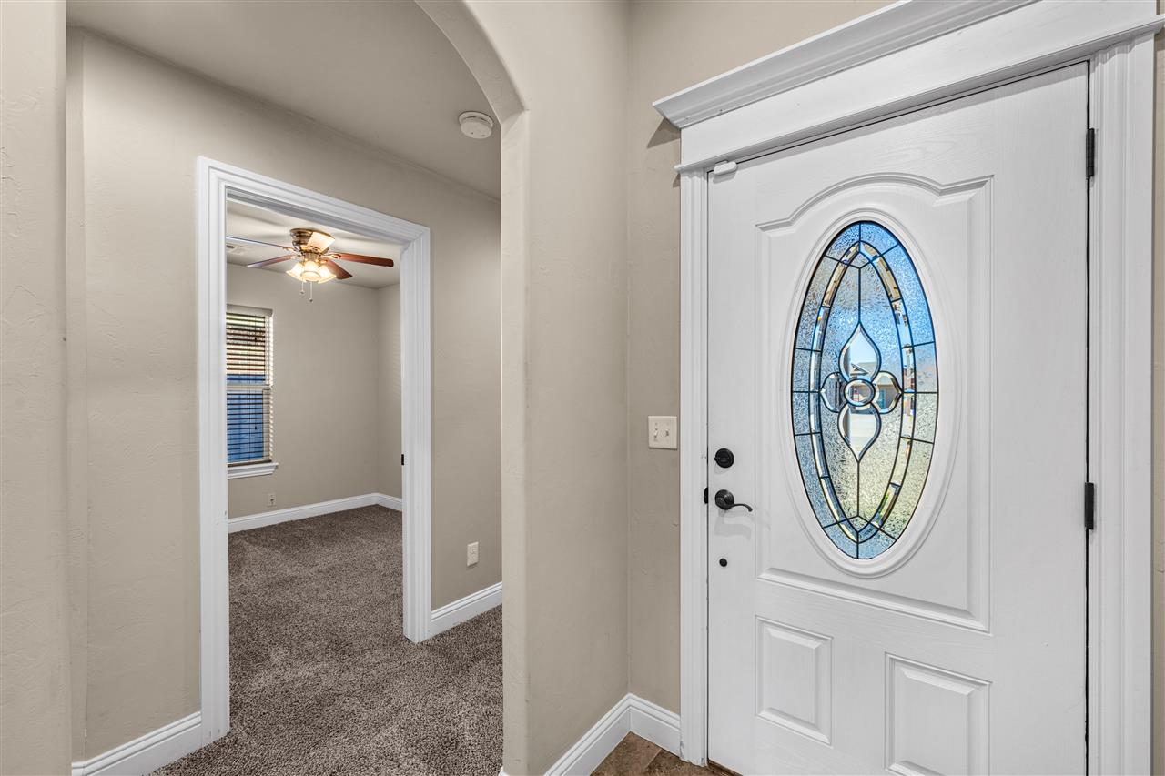 2411 SW Edinburough Dr