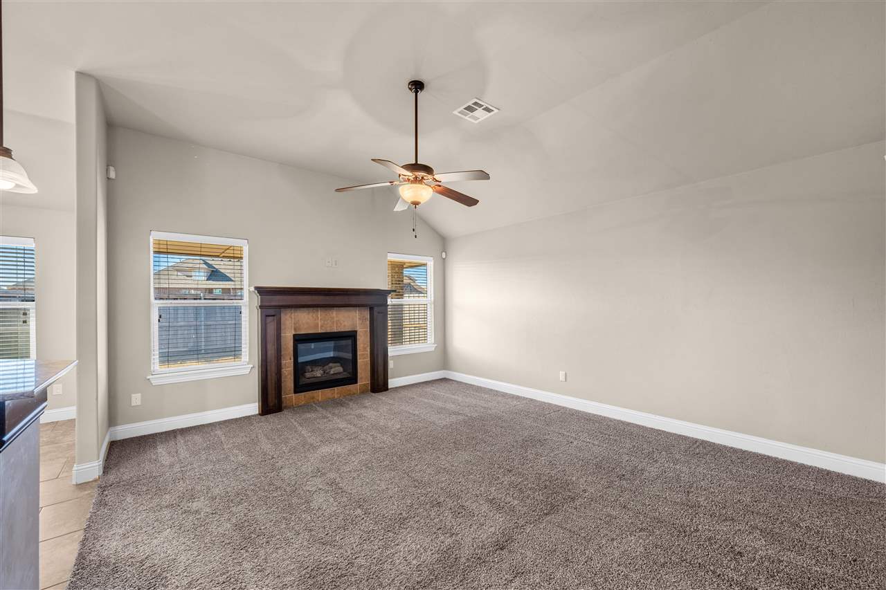 2411 SW Edinburough Dr