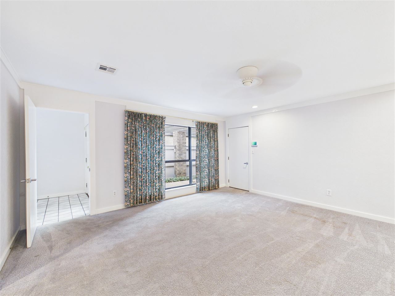 439 NW Chimney Creek Dr