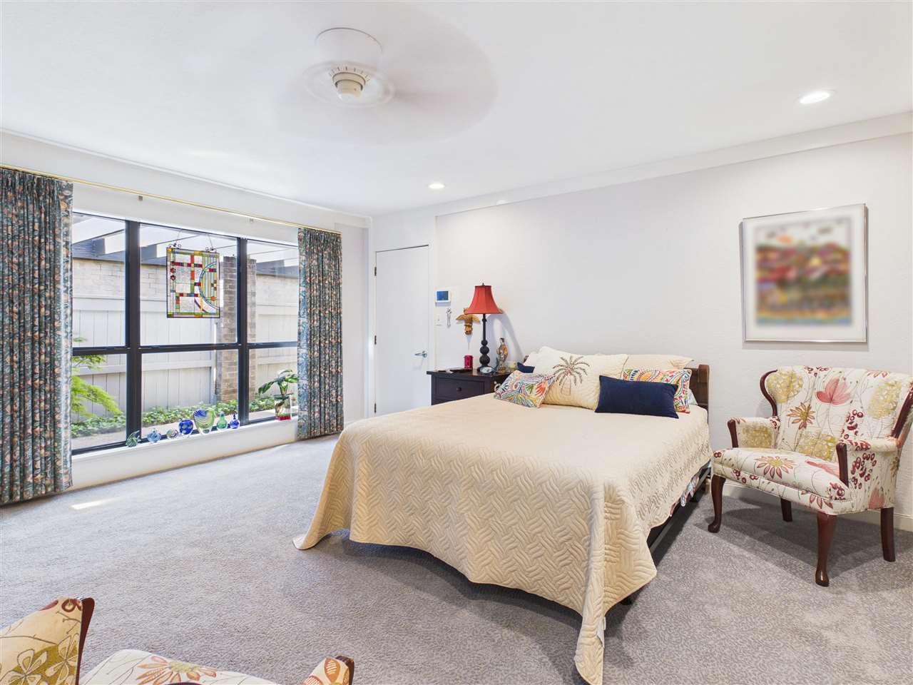 439 NW Chimney Creek Dr