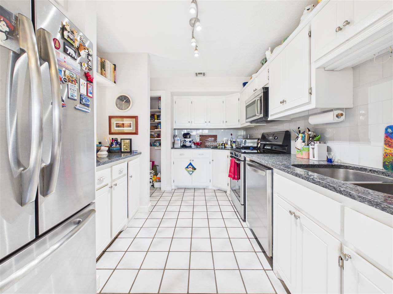 439 NW Chimney Creek Dr