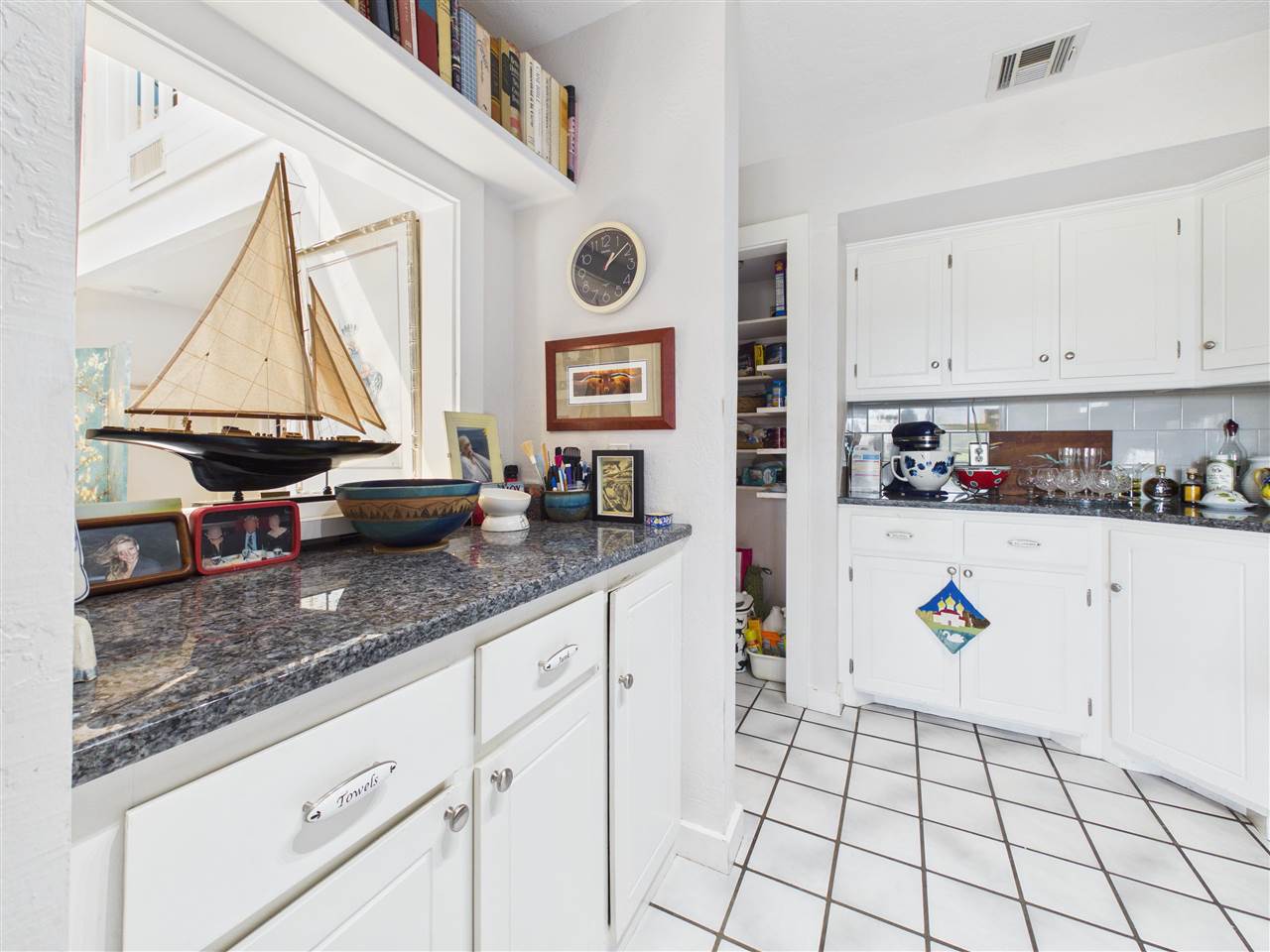 439 NW Chimney Creek Dr