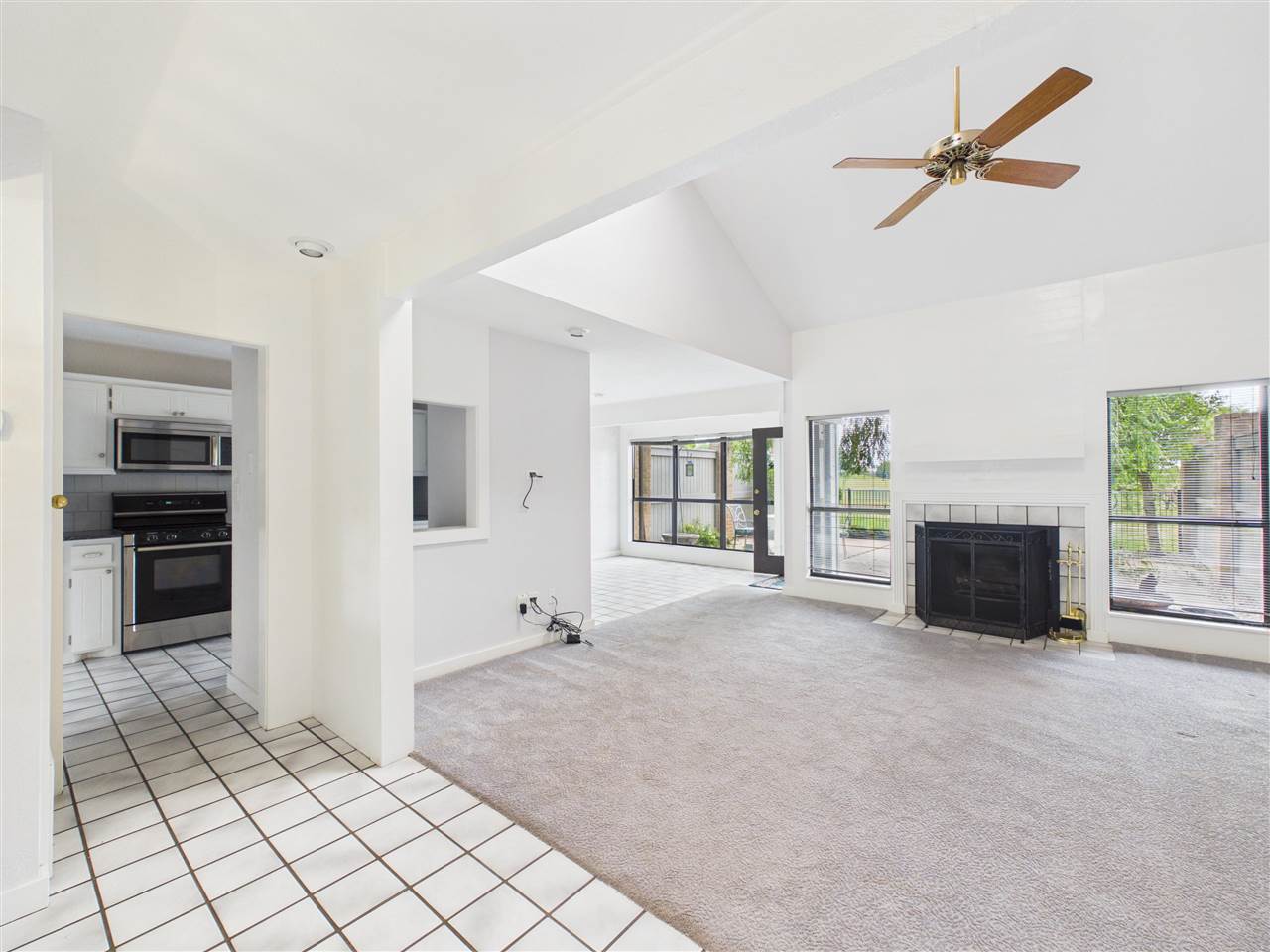 439 NW Chimney Creek Dr