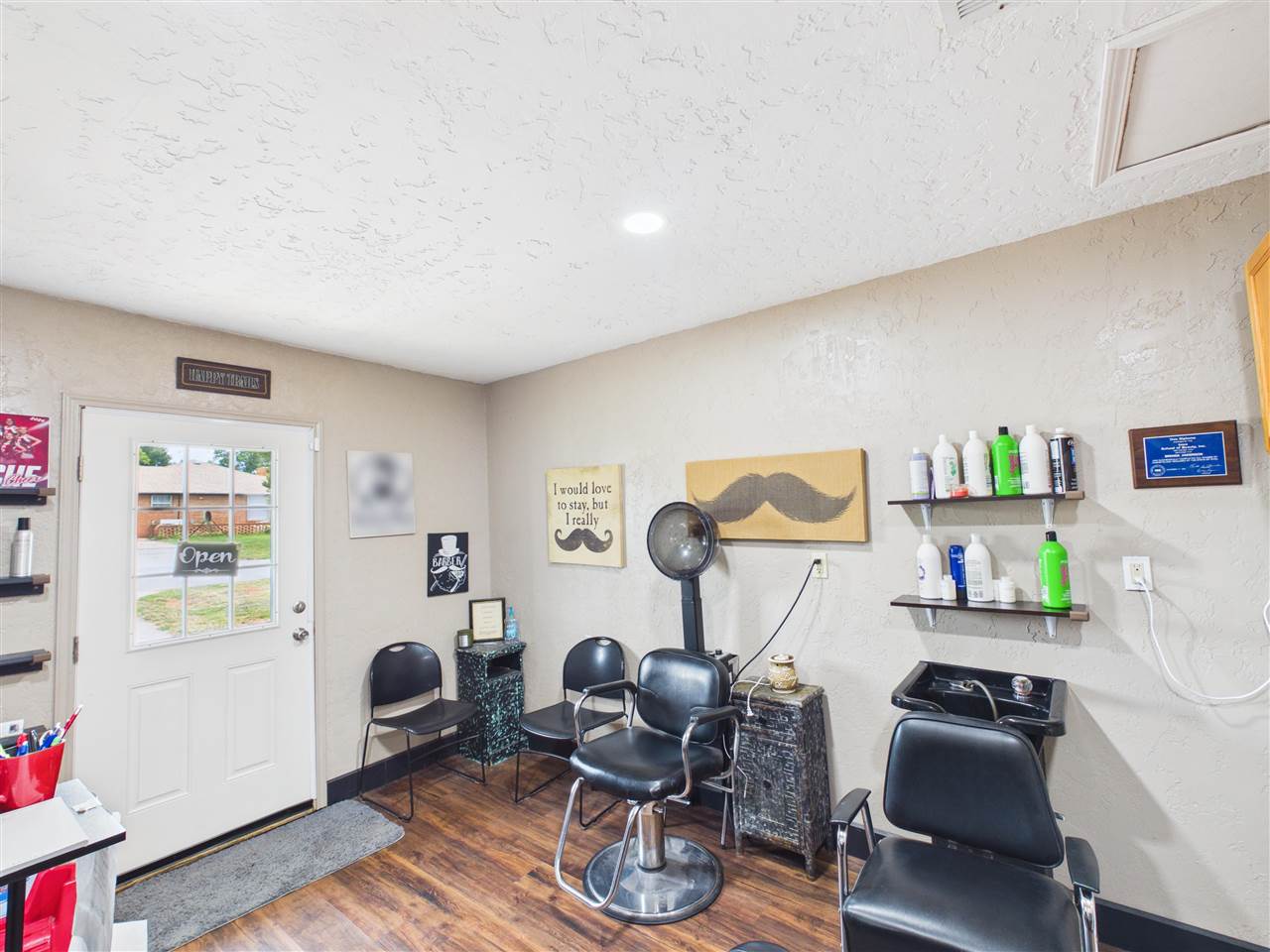 114 Apache Dr