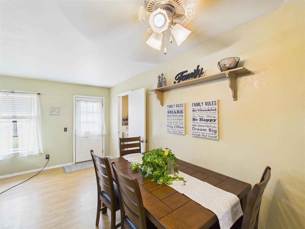 114 Apache Dr
