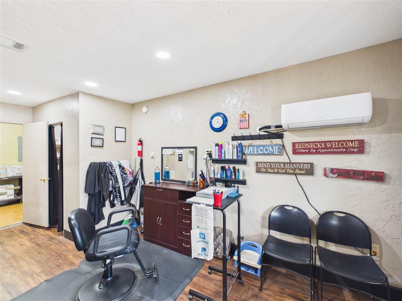114 Apache Dr