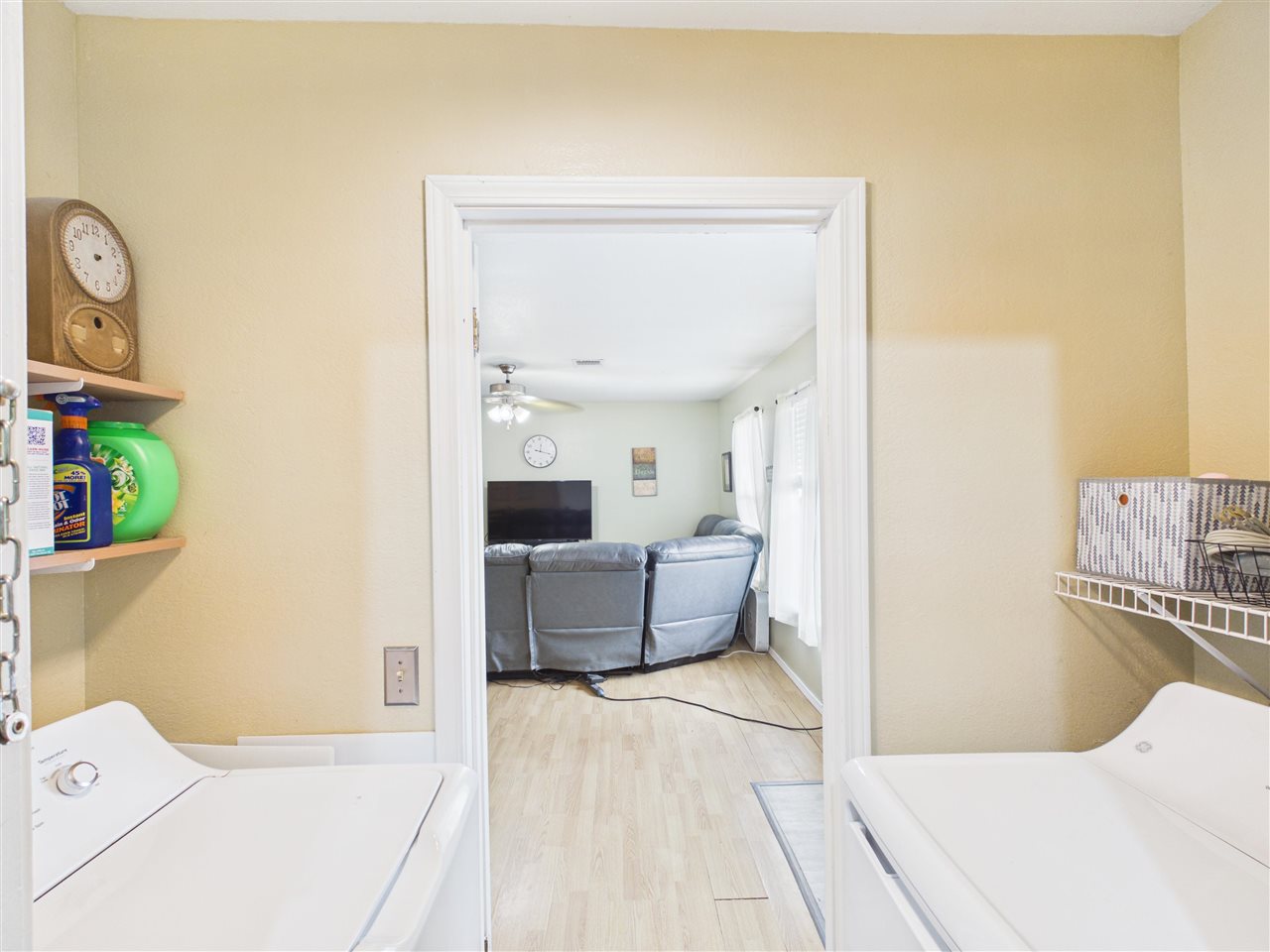 114 Apache Dr