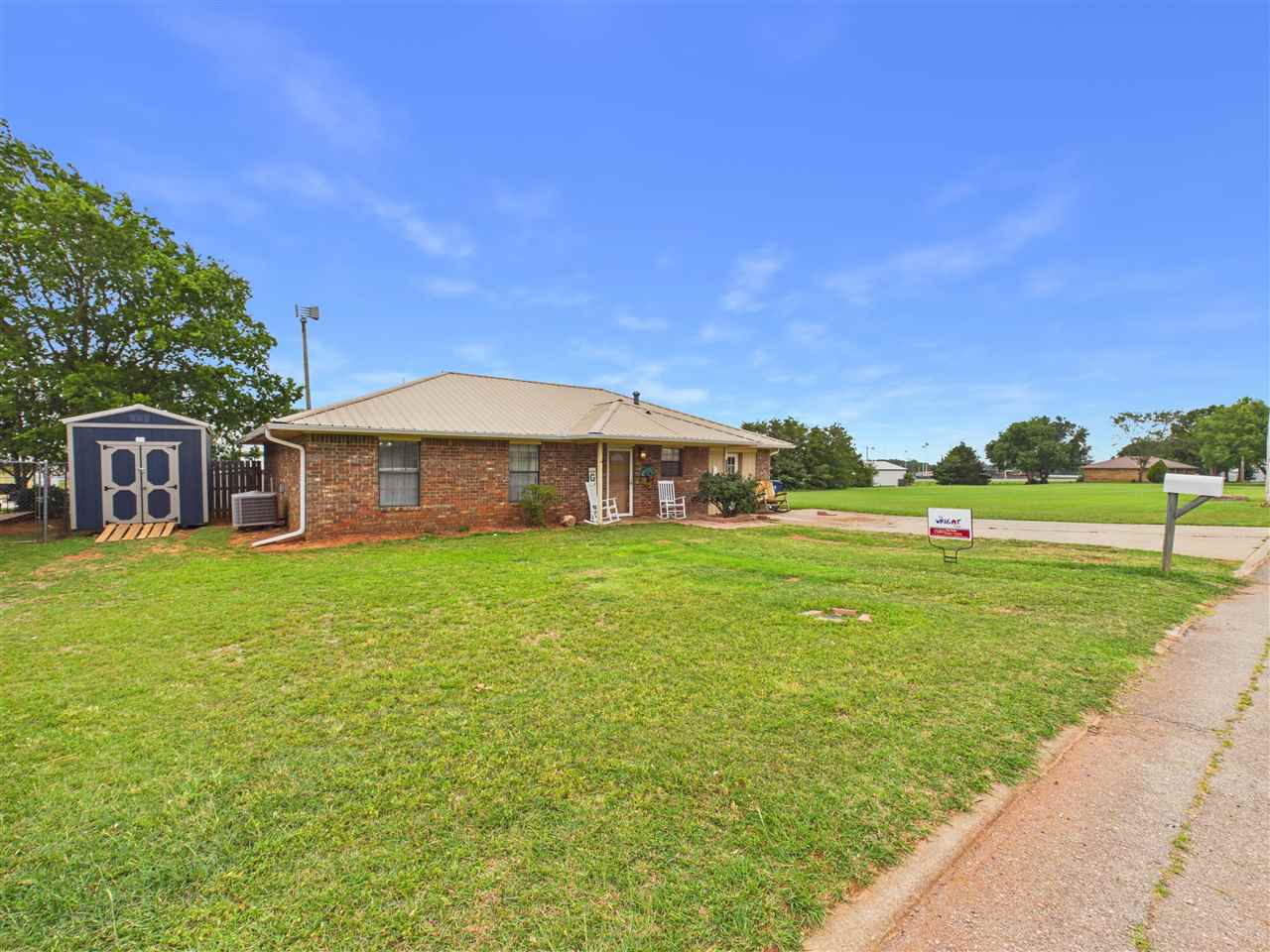 114 Apache Dr