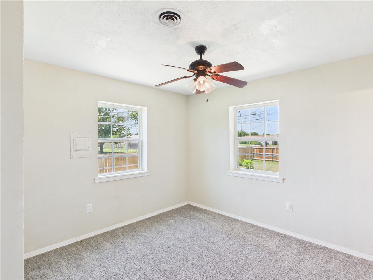 1602 NW 48th St