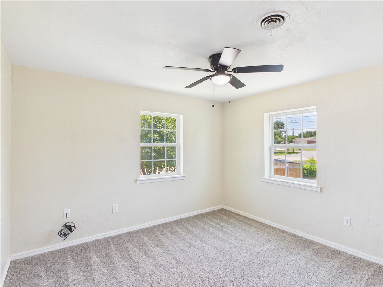 1602 NW 48th St
